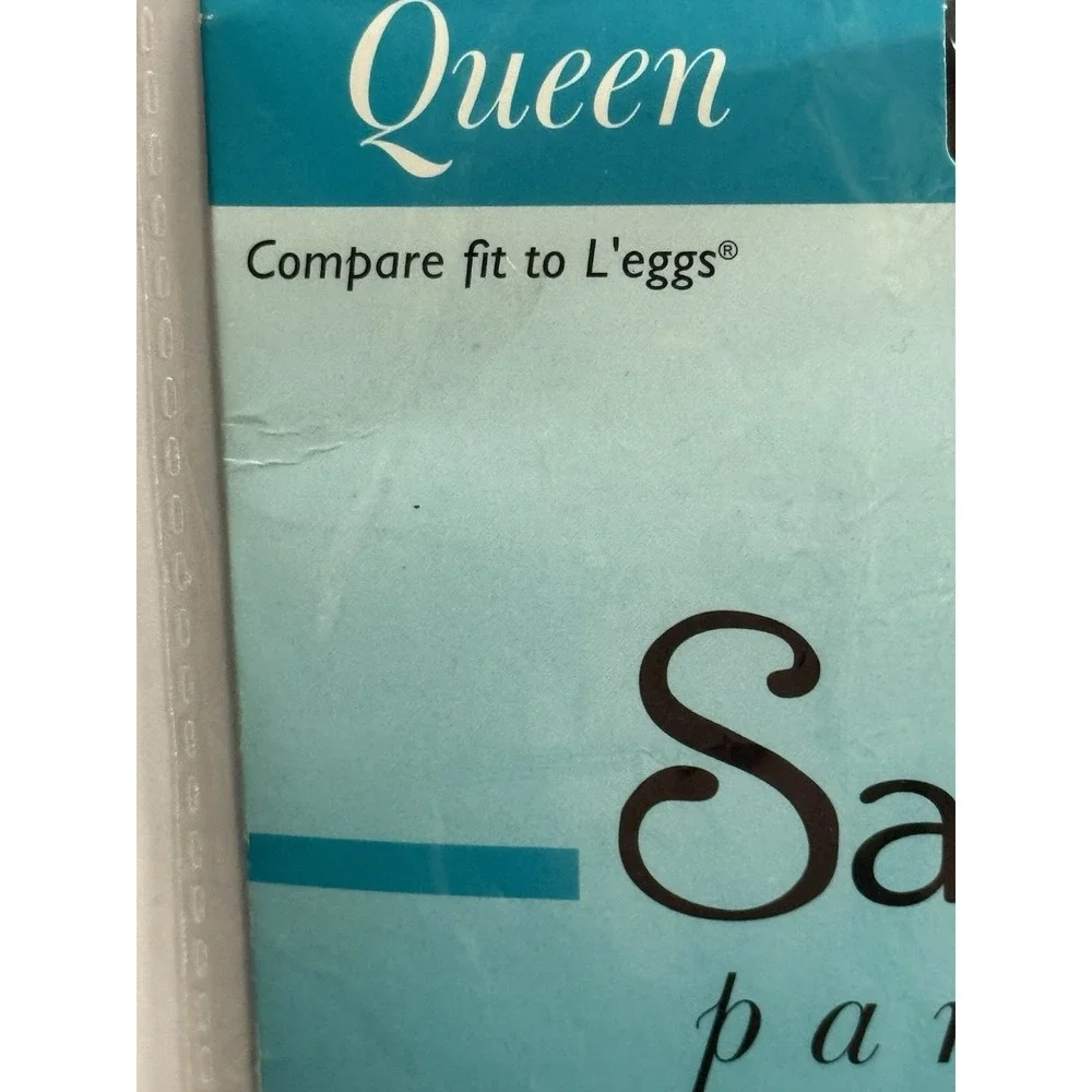 Satinskin pantyhose queen